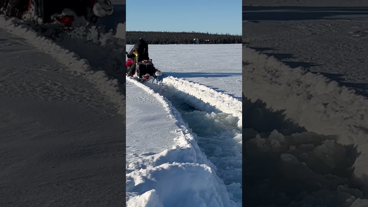 Skidoo expedition SWT 900 turbo verses terrible overflow in Alaska.