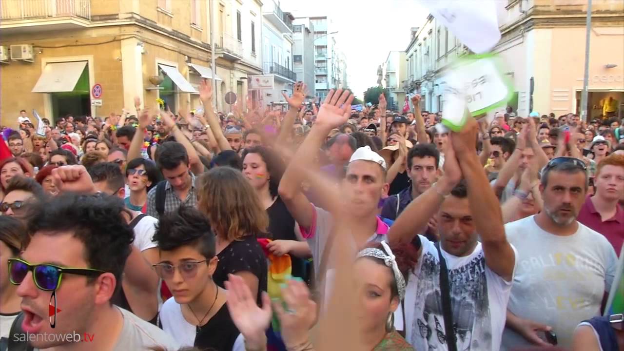 Puglia Pride: l'orgoglio gay per le vie di Lecce