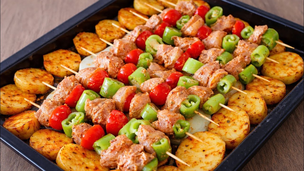 🌙🍽️ İftara Özel Fırında Tavuk Şiş Tarifi | Sebzeli, Patatesli, Pratik Ana Yemek