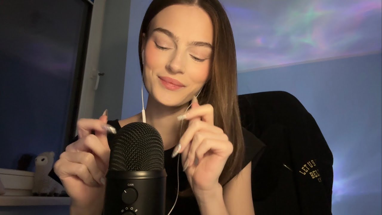 ASMR gentle mic scratching & gripping with long nails