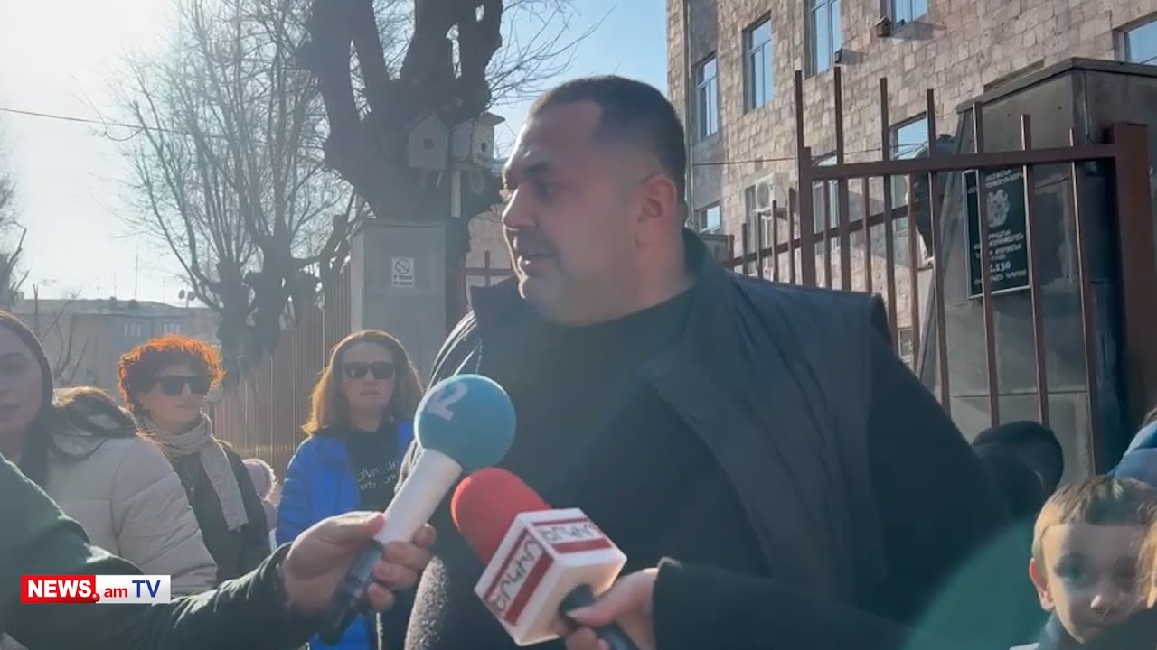 Երեւանի թիվ 130 հիմնական դպրոցի աշակերտների ծնողների բողոքի ակցիան՝ ընդդեմ ՔՊ–ական տնօրենի