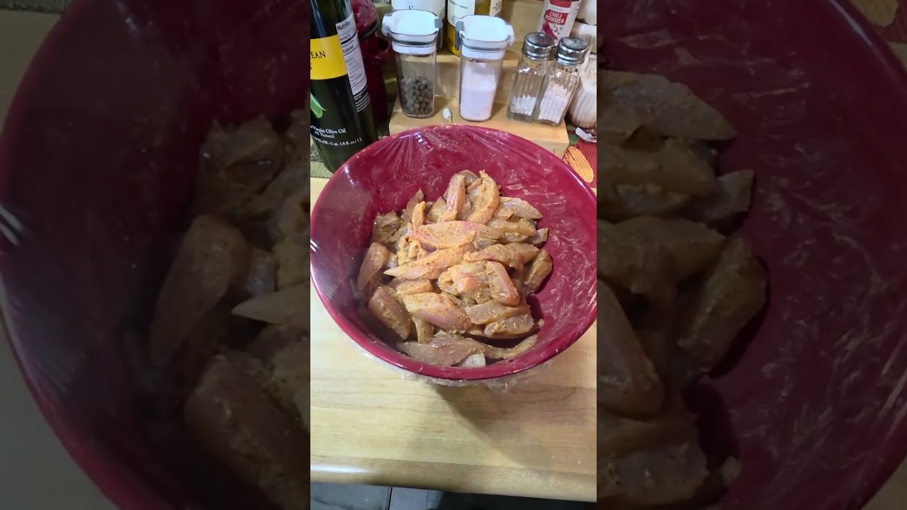 Preprando unos ricos tacos de tilapia con tortillas recien echas 