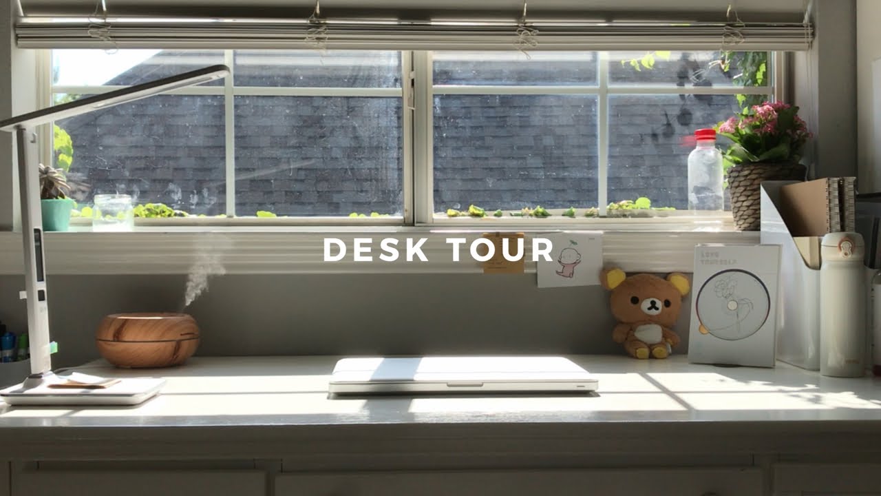 desk tour + how i organize my stationery