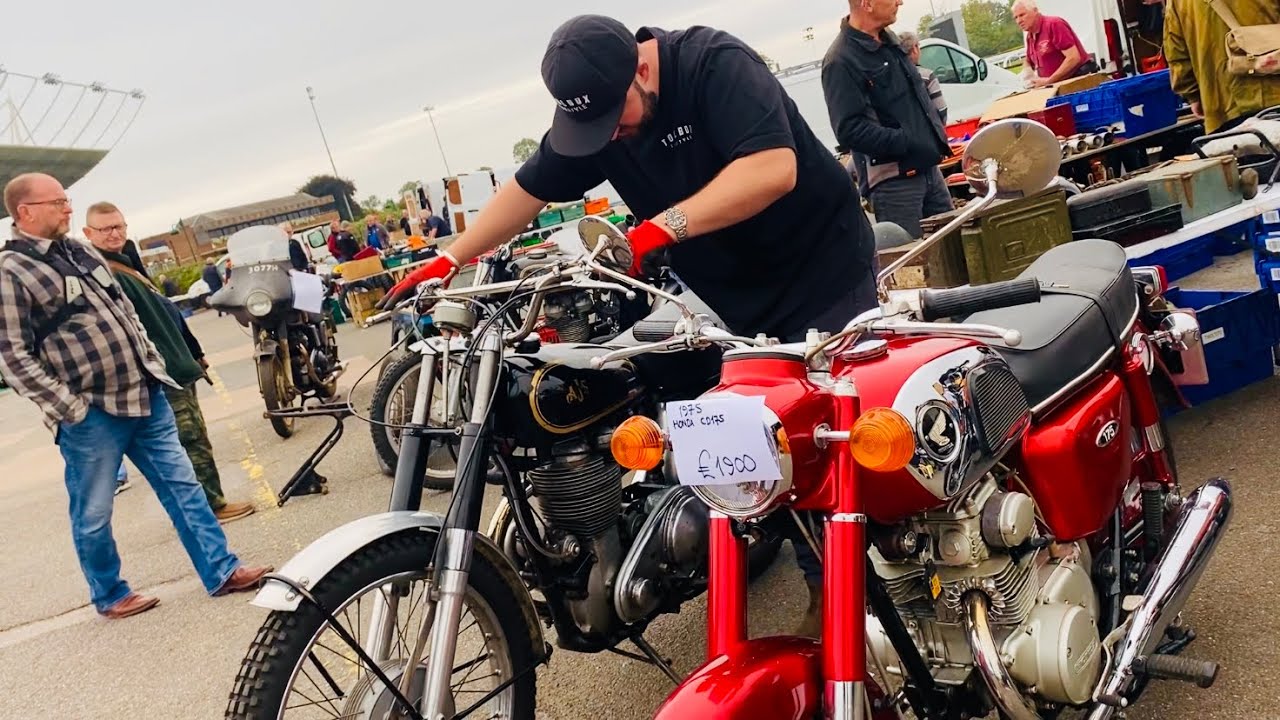 KEMPTON PARK Autojumble Motorcycles FOR SALE Good Runners & Sound Engines AJS Honda YAMAHA Matchless