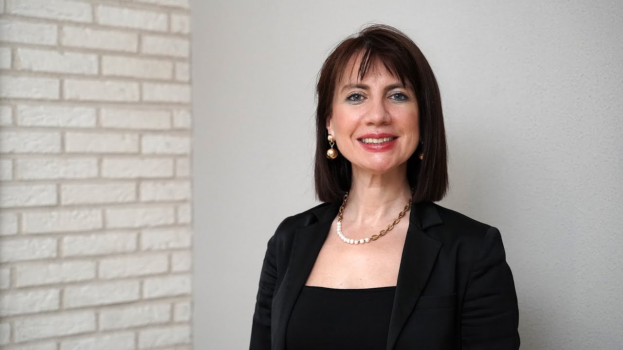 Genç kalmak için ne yapmalıyım? - Op. Dr. Ayşe Sezim Şafak