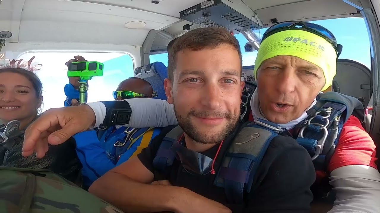 Saut en parachute/ La Baule Escoublac / aérodrome/ « Entre ciel et terre »