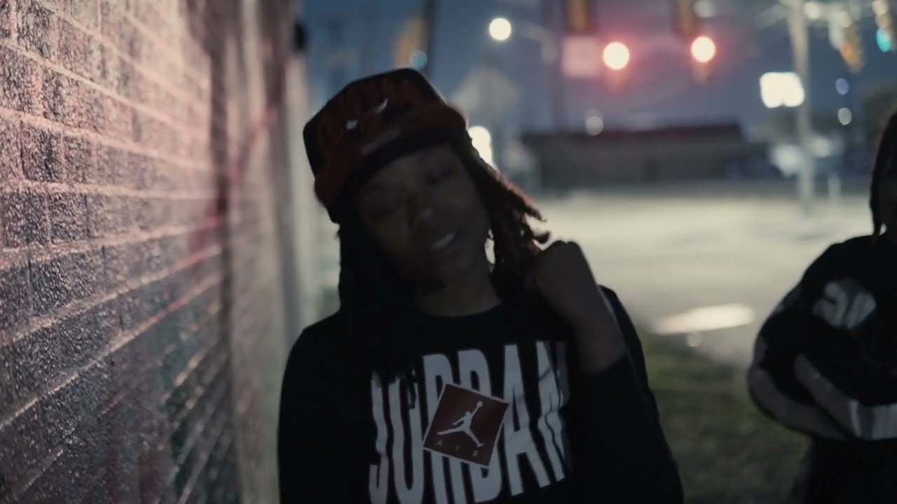 CamoGlizzy X Mari Love -SKATE 