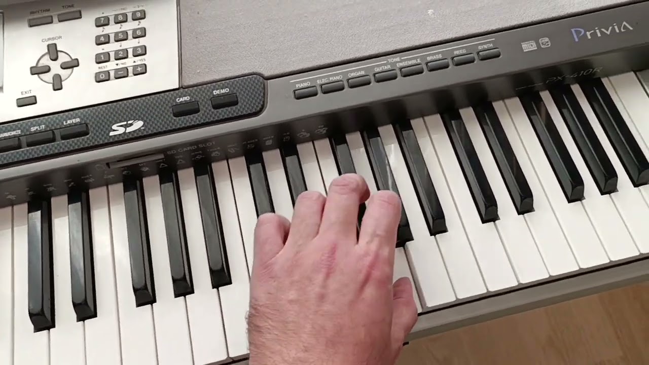 Casio Privia PX-410R
