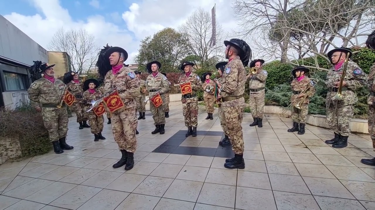 IL REGGIMENTO DI PAPA'
