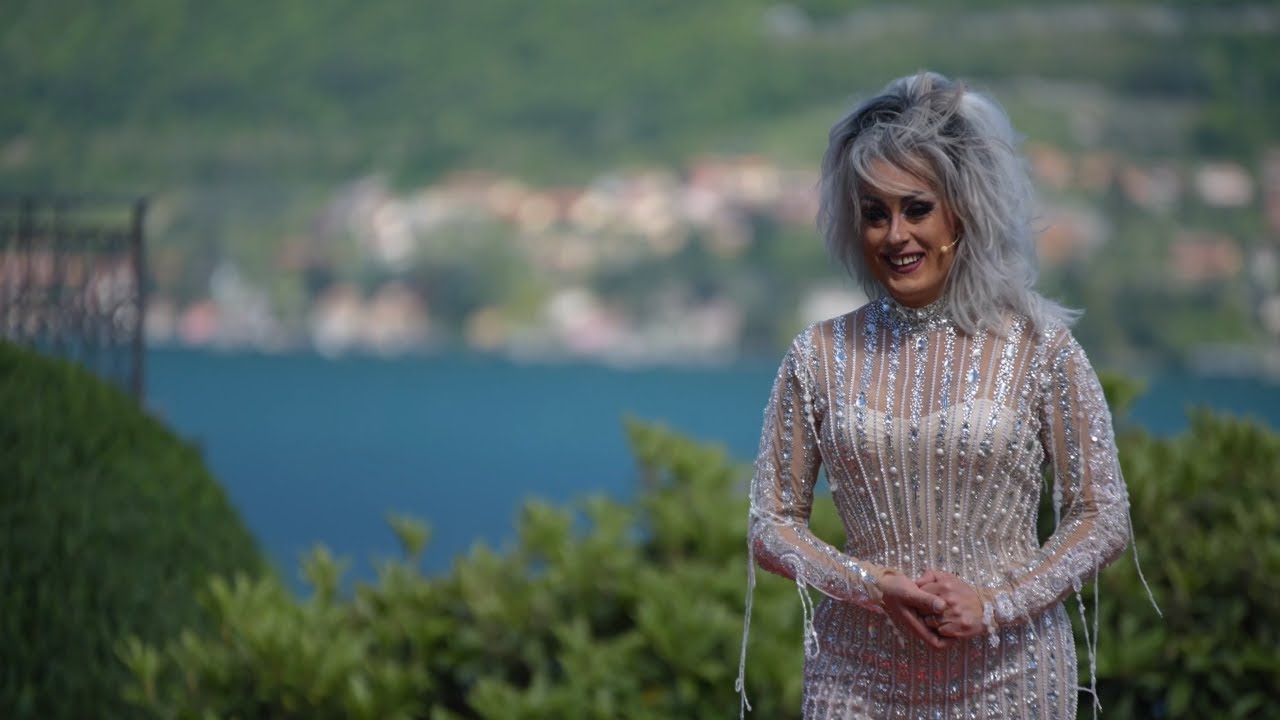 Perdere la vergogna salver&agrave; il mondo | Enorma Jean | TEDxBellagio
