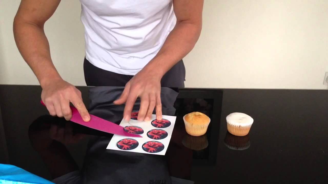 How to place edible cup cake toppers on cup cakes