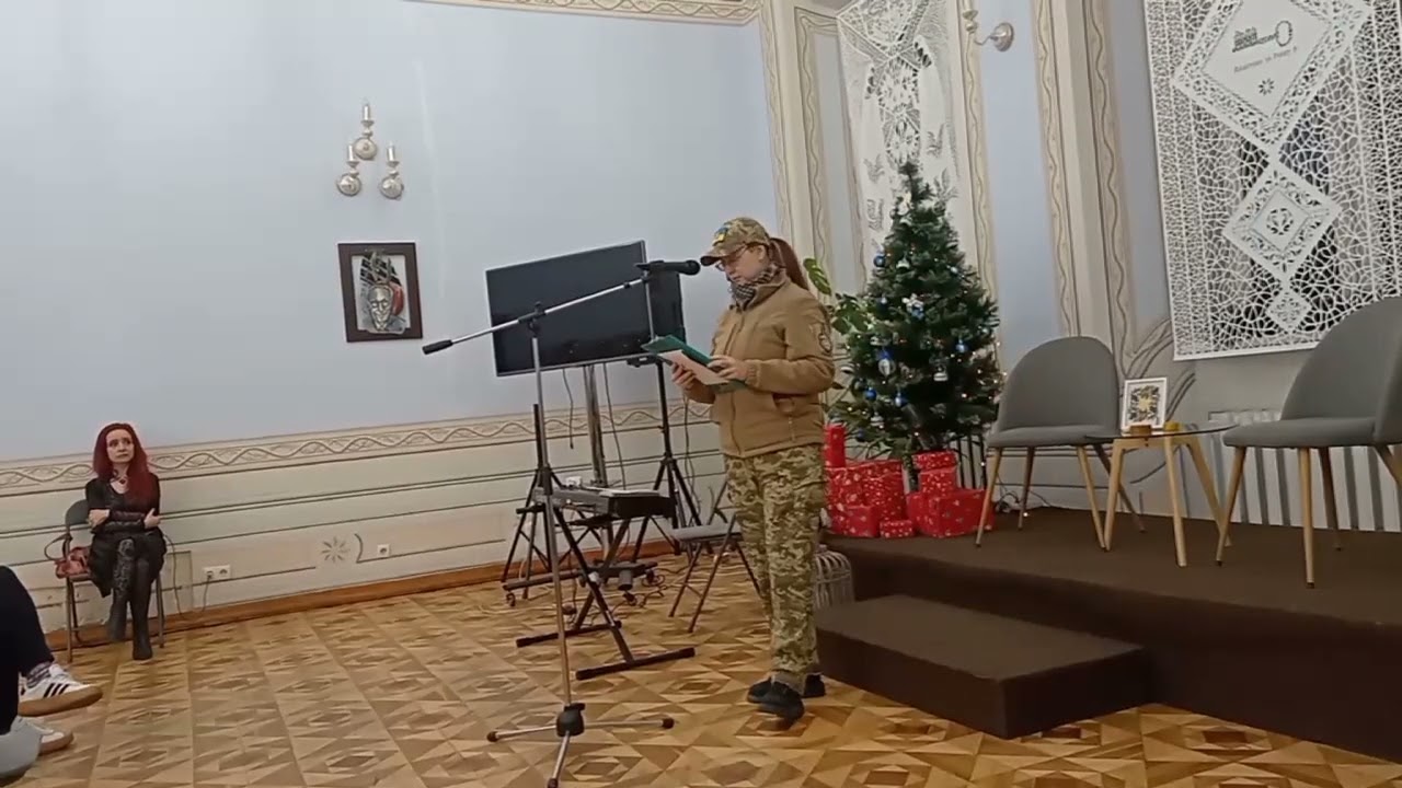 Читання у бібліотеці