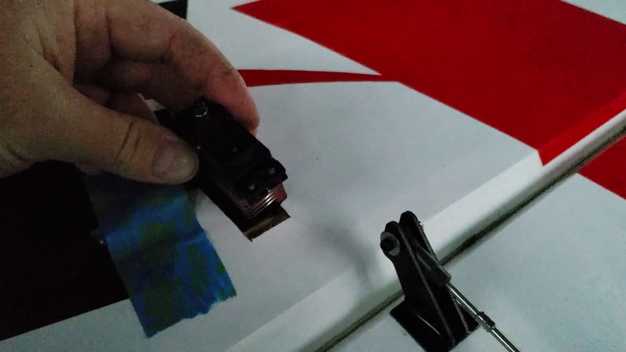 Servo Mounting Tech Tip - Grommet/Eyelet Orientation