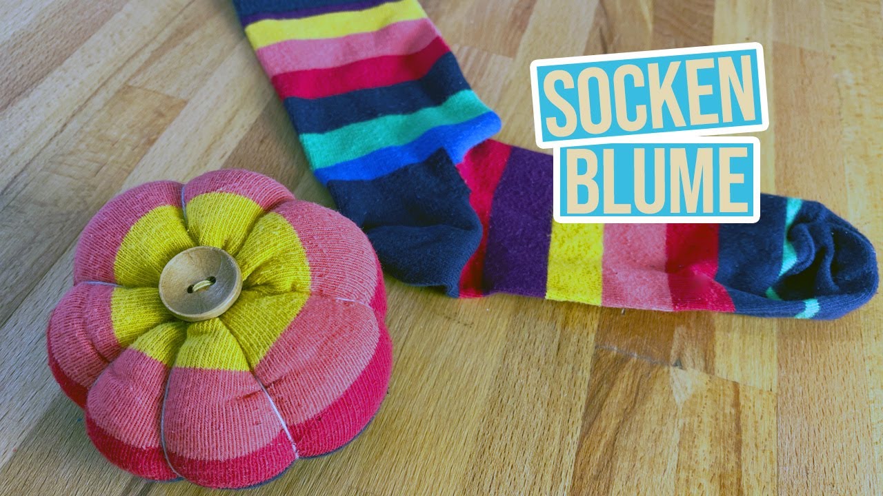 DIY aus kaputten Socken | Blumen Kissen aus alter Socke