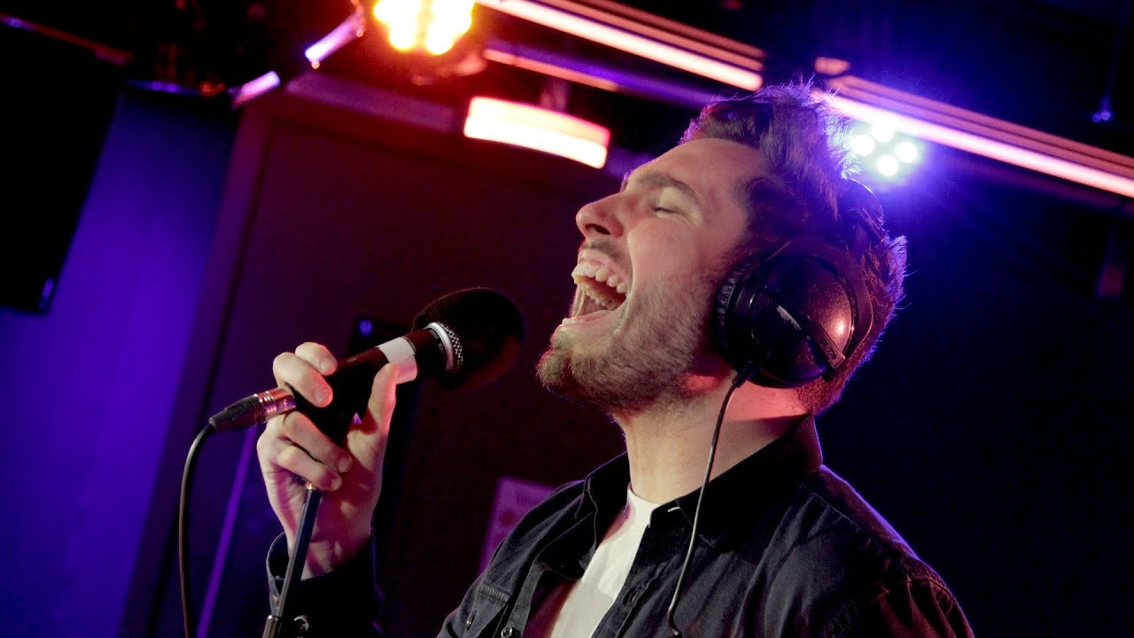 You Me At Six cover Coldplay's Magic (Radio 1 Live Lounge)