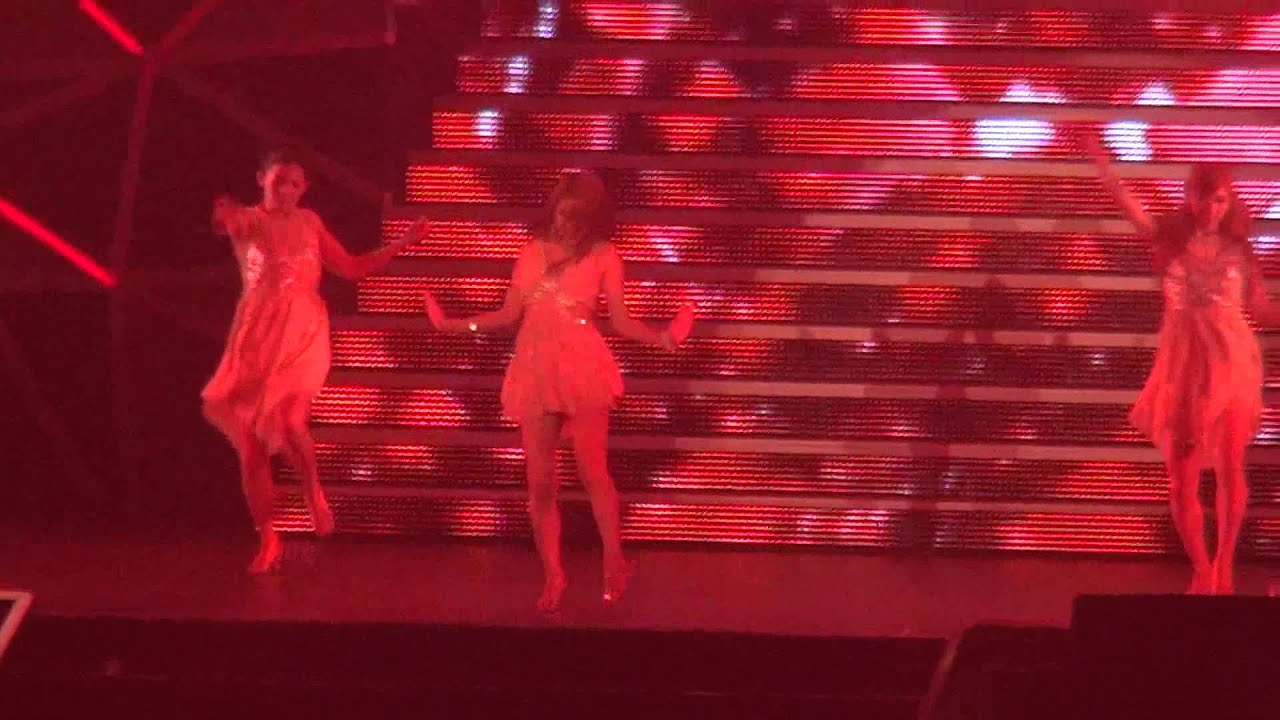 20141115 KARASIA OSAKA GYURI SOLO  Hush Hush; Hush Hush / I WILL SURVIVE
