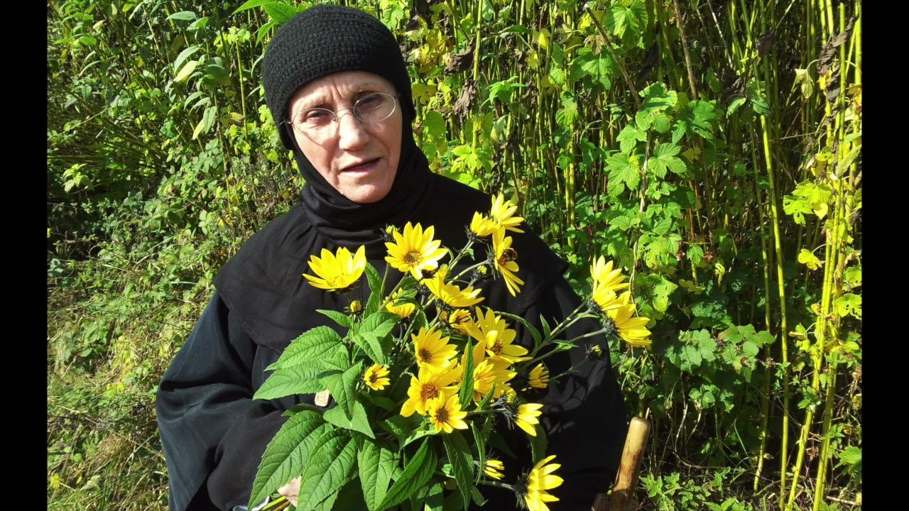 [Maica Siluana] Ce rol are plânsul la moartea cuiva?Desprinderea de trup.De ce e grea despărțirea?