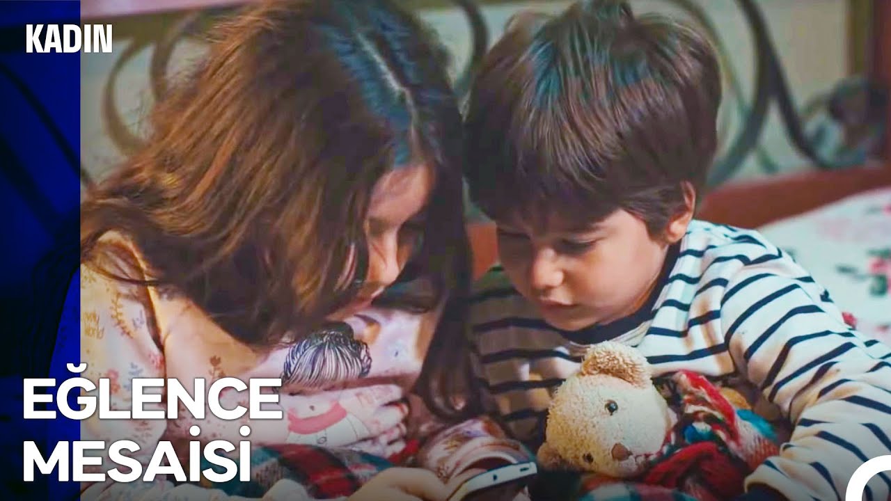 Gece Yatmadan Telefona Bakmazsak Olmaz - Kadın