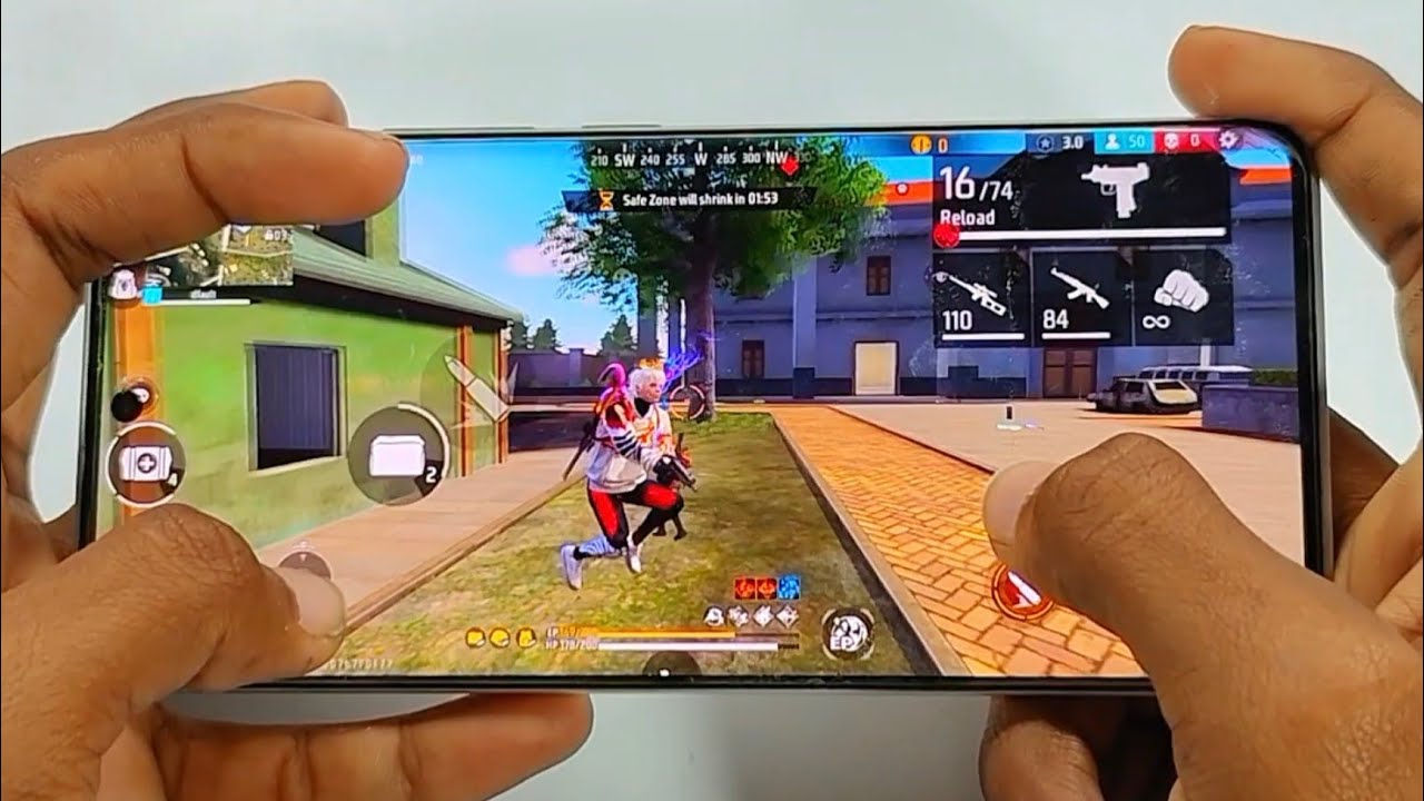 Solo Vs Squad 🎀 Handcam ⚡ Poco X7 Pro 📲 Free Fire Gameplay 🎯