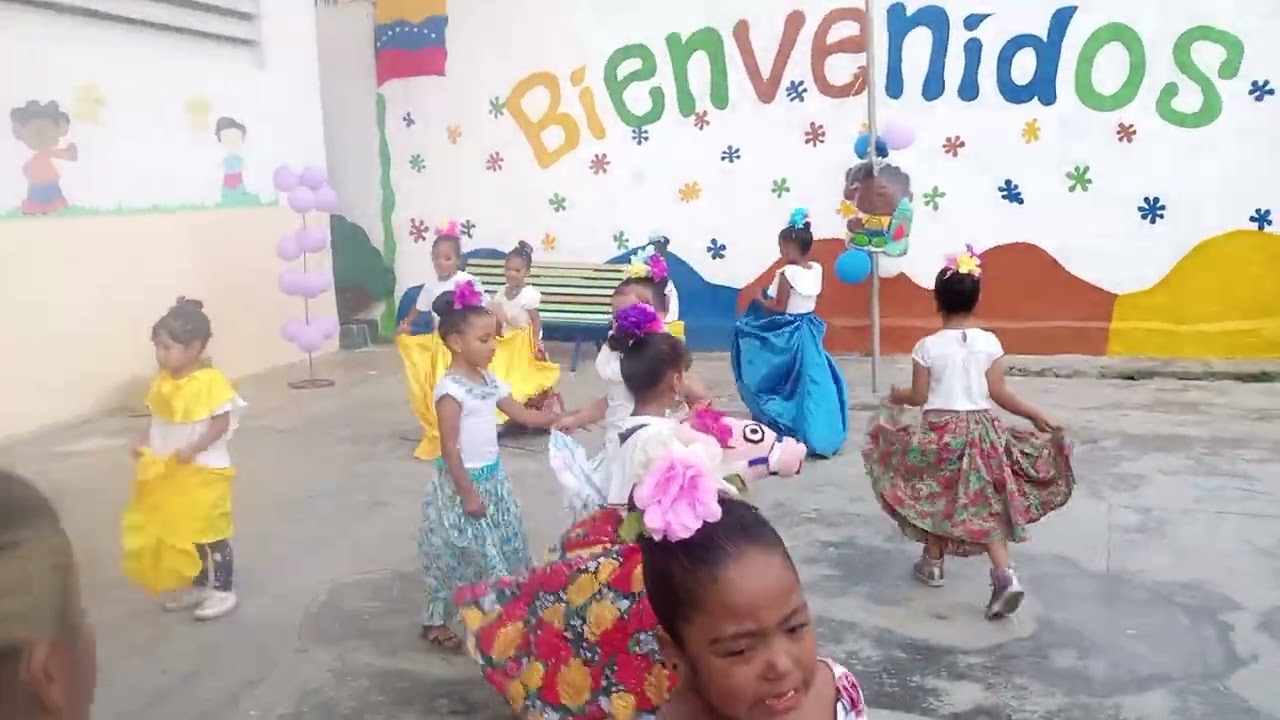 El baile de la burriquita en el preescolar Luisa Elena de Betancourt parroquia el valle ❤️💃💪👏✨🙏