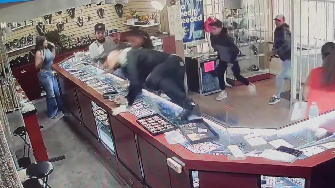 Family-owned Denver jewelry store robbed by crew of thieves