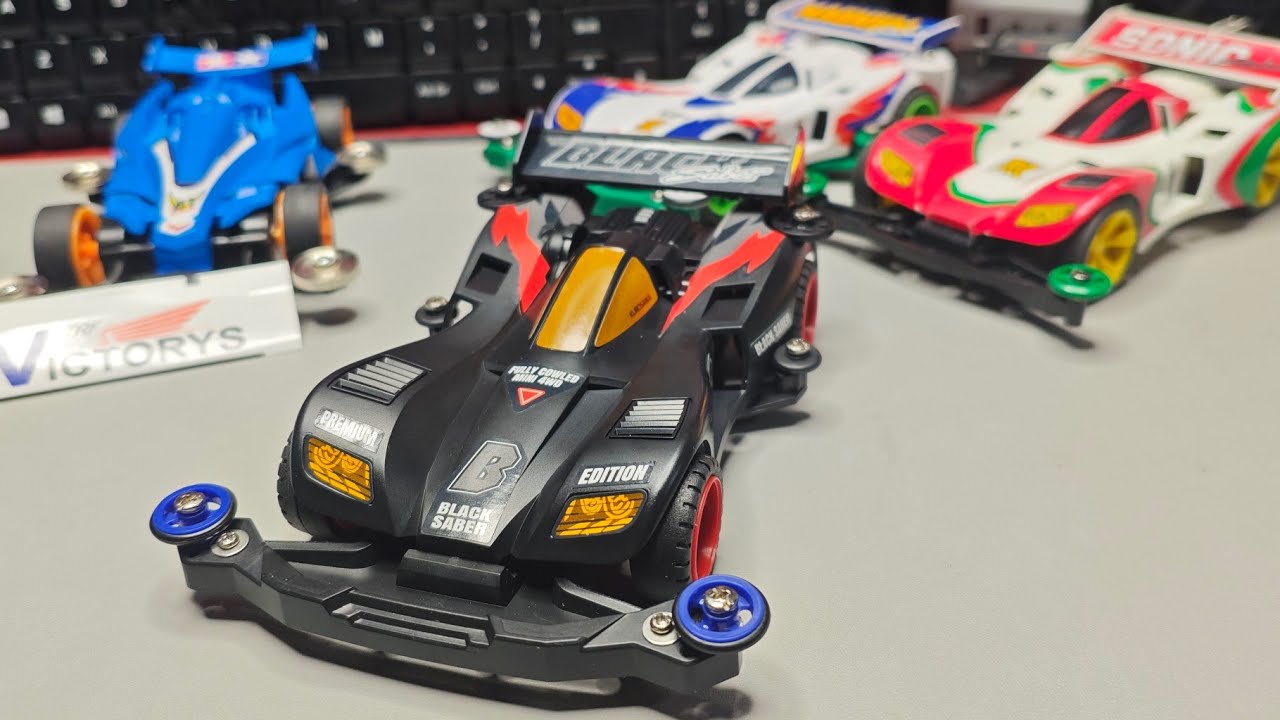 Magnum Saber vs Sonic Saber vs Black Saber - Tamiya VS JiePin Mini 4WD Part 1 ( Rakit )