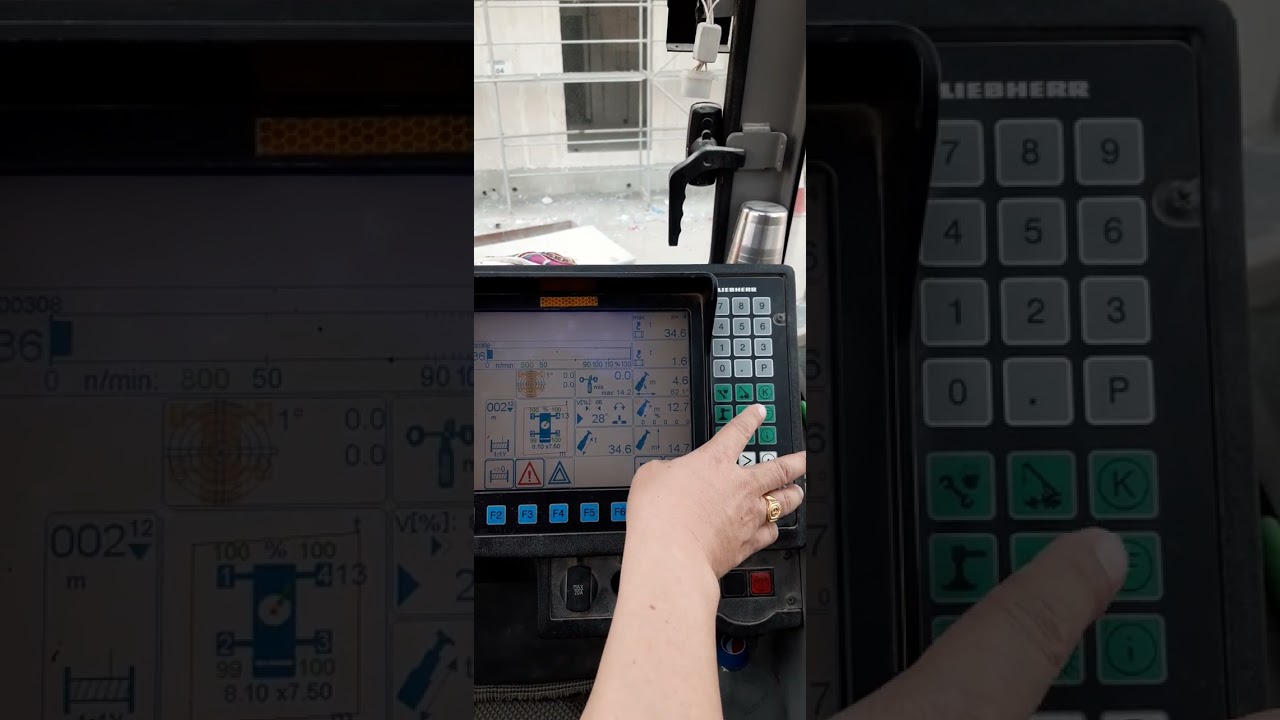How to Extend and Retract the Boom LTM1130-5.1 DOHA QATAR 2019