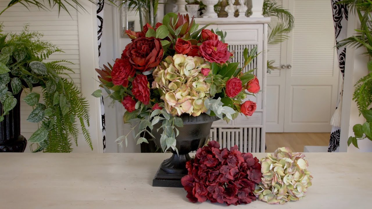 A Classic Urn Floristry Design with Hydrangea and Roses