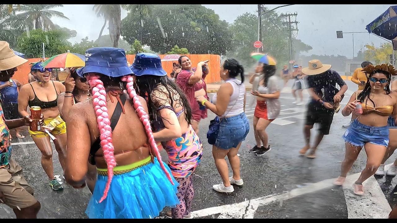 CARNAVAL EM RECIFE DIA DE CHUVA GALO DA MADRUGADA 1 DE MAR&Ccedil;O 2025  PERNAMBUCO BRAZIL