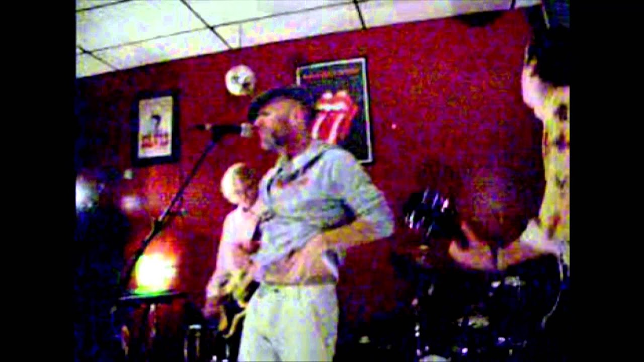 R.E.M. - Begin The Begin - The Spare Room Lounge, Kingpins Bowl And Brew, Athens, GA, 8 October 2005
