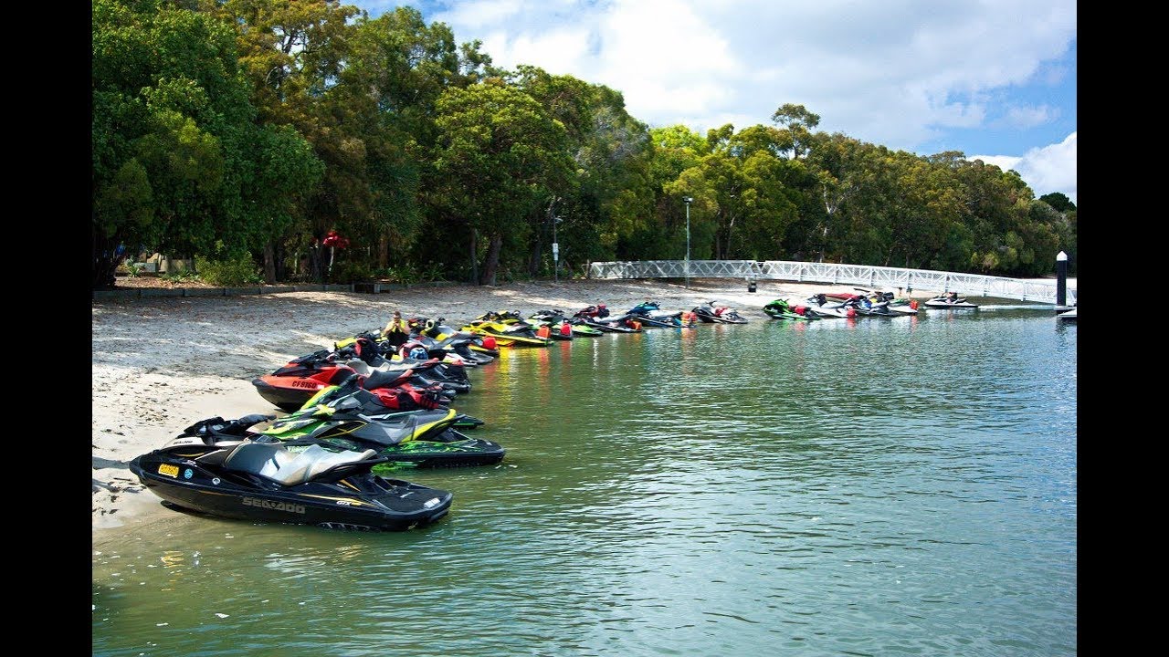 Paradise Point to Tangalooma jet ski ride