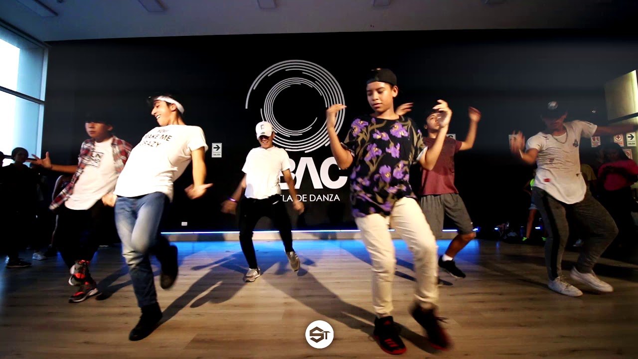 Cuando perriabas - Bad Bunny // Coreografía: Michell Cáceres.