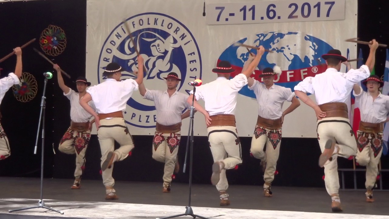 Folklorní soubor ROZSUTEC - Žilina (SK)  / MFF Plzeň 2017