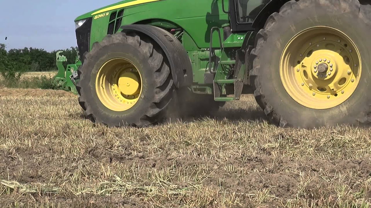 SUBSOILING - JOHN DEERE 8260R AutoPowr & FONTANA 5,6 m