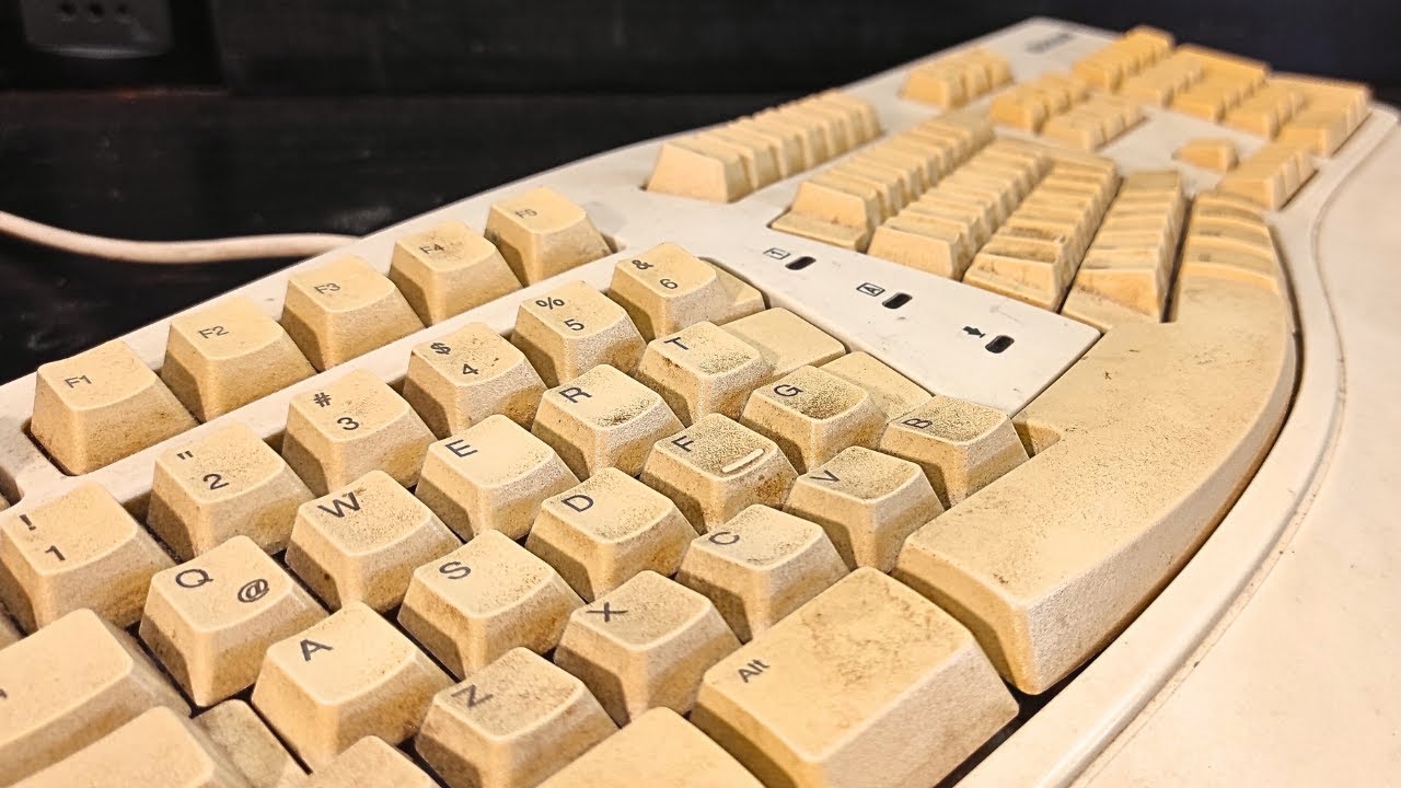 Microsoft Keyboard Cleaning Repair and Retrobright