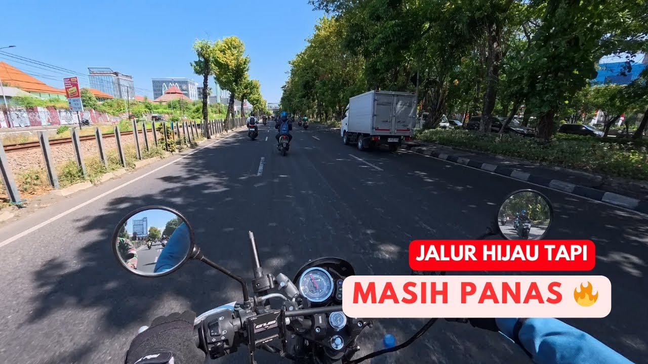 Jalur HIJAU saja masih PANAS !!! Jalan AHMAD YANI Surabaya