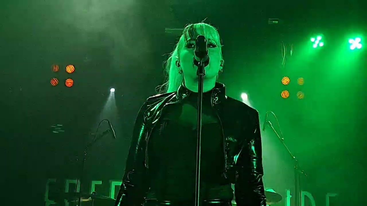 Enemy Inside: intro + Venom, 28.3.2025 Live @ Olympia-kortteli, Tampere