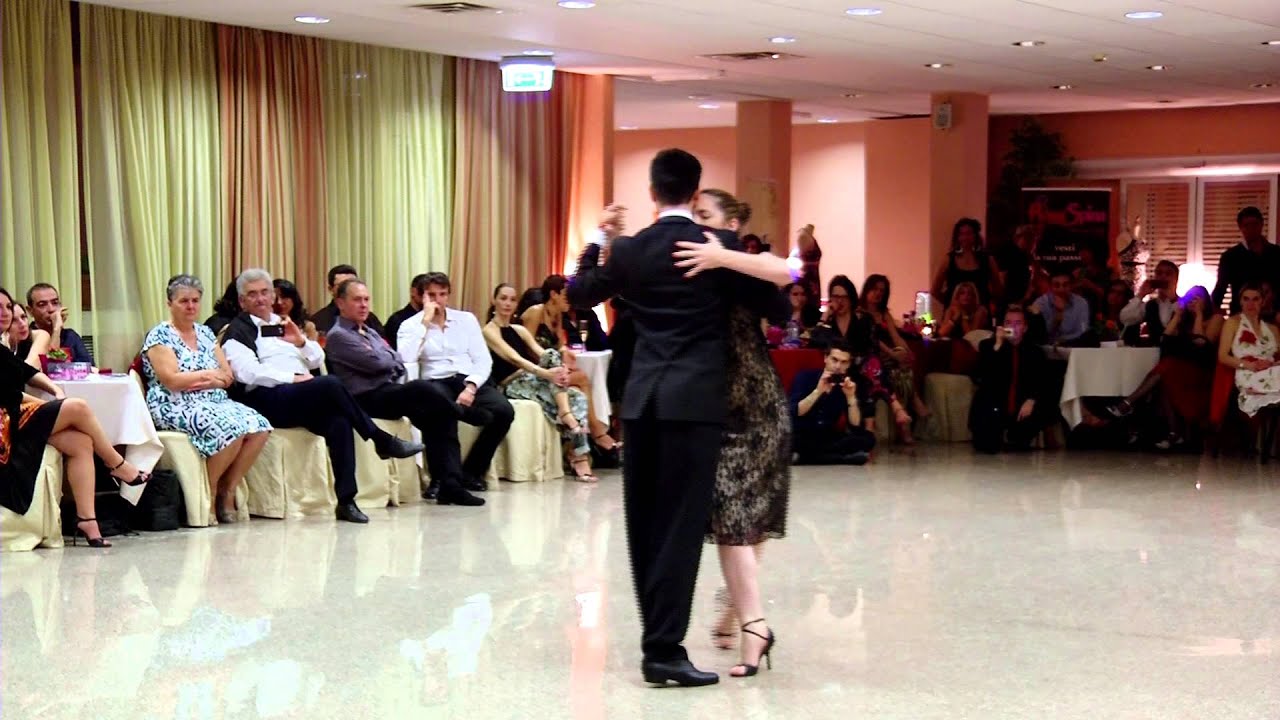 Ines Muzzopappa  e Dante Sanchez 3°Bari Tango Congress 2014 (1/4)