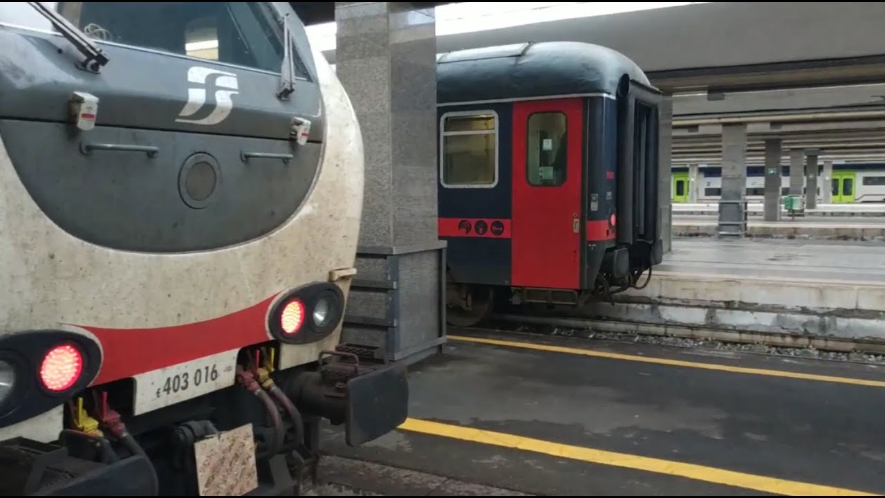 Treno ICN Torino - Salerno in arrivo a Napoli Centrale