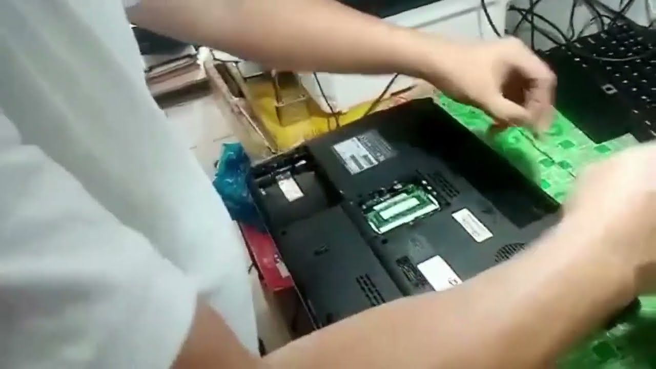 TOSHIBA  LAPTOP  L305  NO DISPLAY FIX