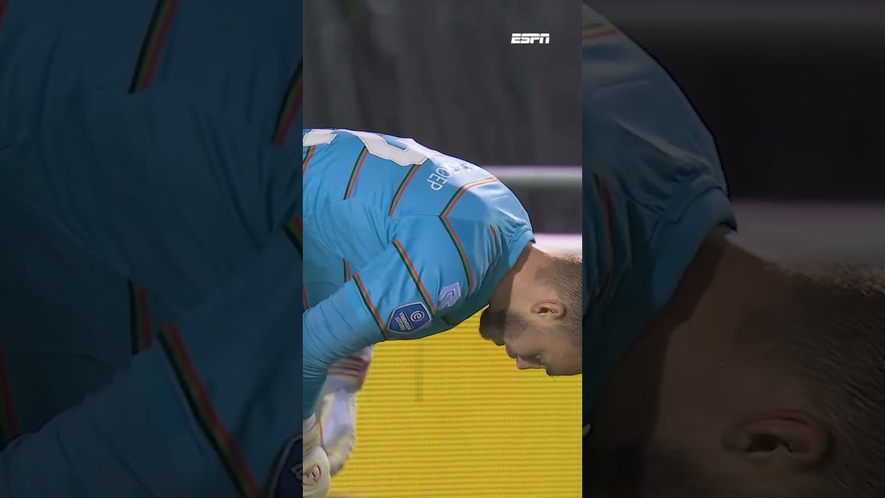 Jasper Cillessen maakt na zeven maanden zijn rentree onder de lat 🔙💪