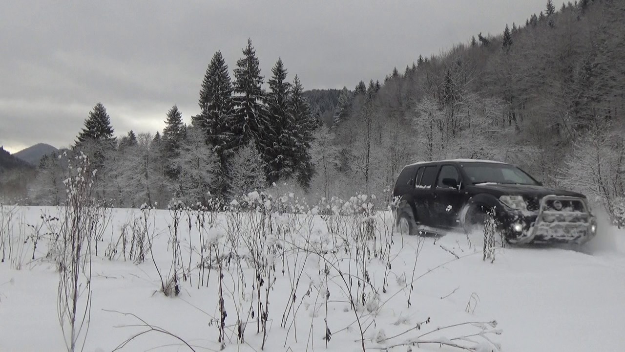 Pathfinder vs snow