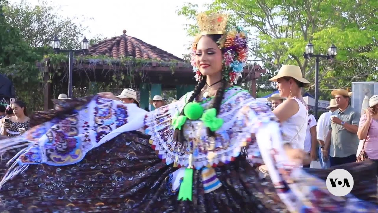 Panama&rsquo;s traditional pollera dress faces uncertain future | VOANews