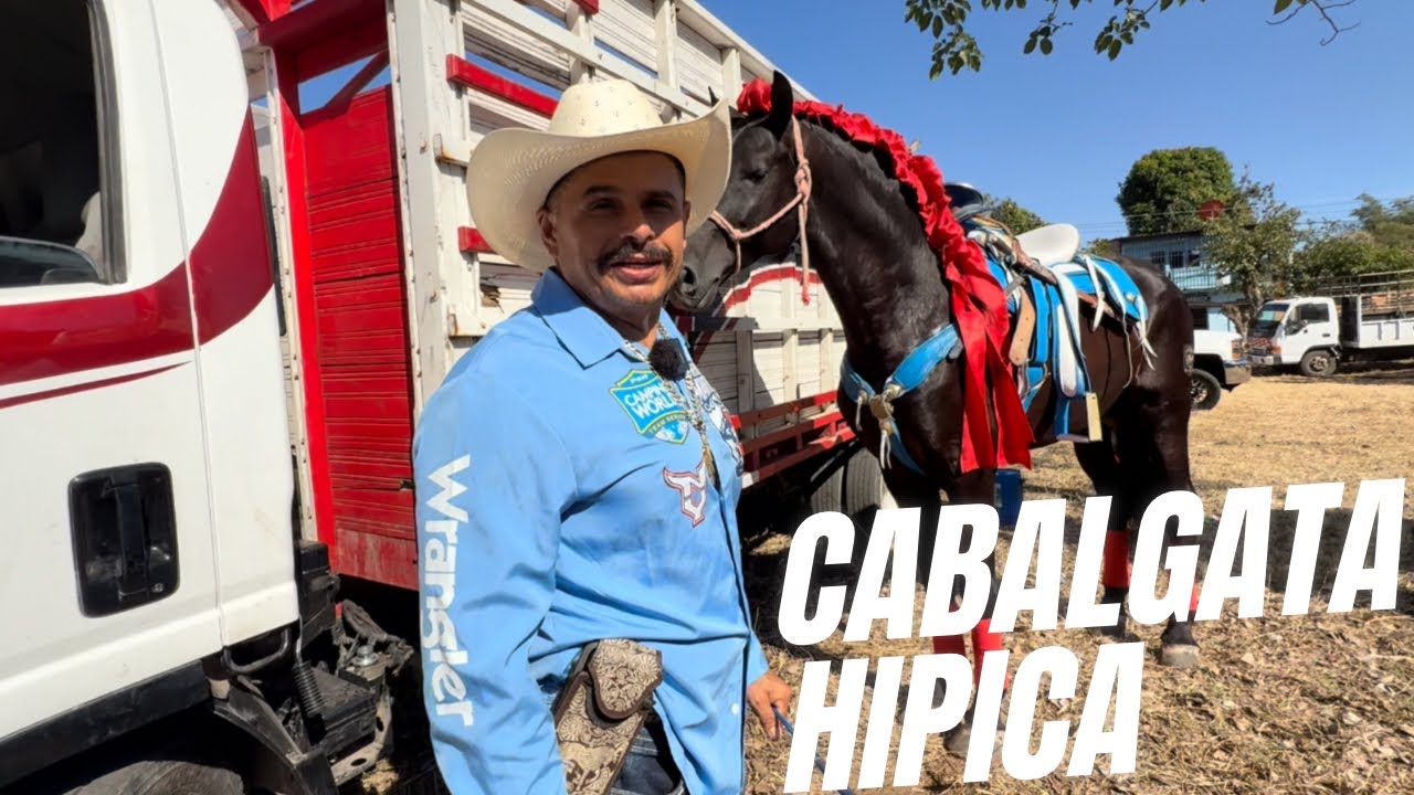 AZACUALPA INICIA SUS FIESTAS PATRONALES CON UNA TRADICIÓNAL CABALGATA HÍPICA 