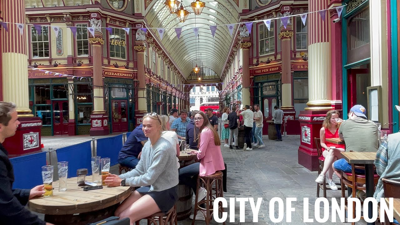 England, City of London Streets walking tour | London's Financial District Relaxing Walk [4K HDR]