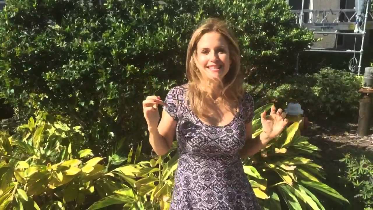 Kelly Preston Does The ALS Ice Bucket Challenge