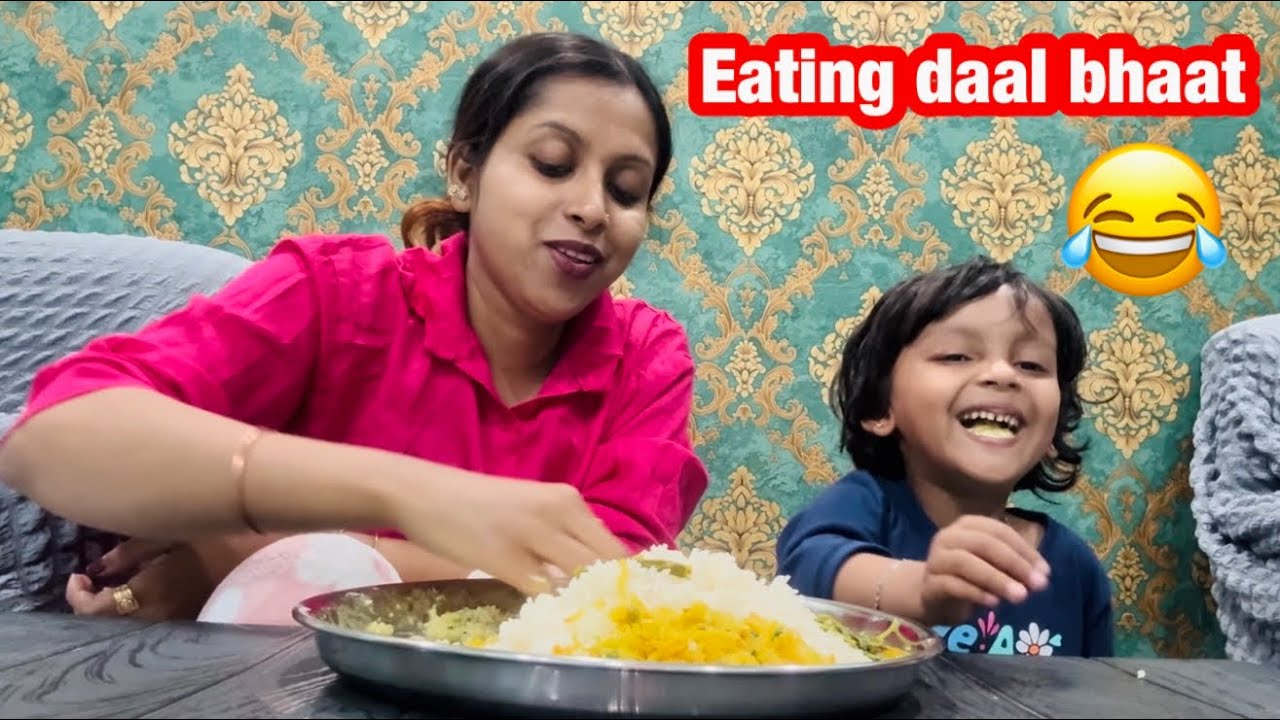बातूनी😘rishu के मजेदार बातो के साथ दाल चावल और पत्तागोभी की स्वादिष्ट डिनर #eatingshow 