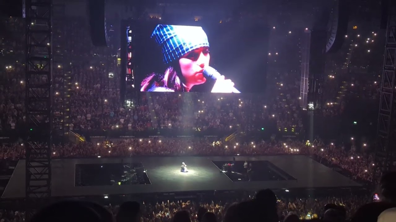 Billie Eilish - when the party's over Live 2025 Melbourne