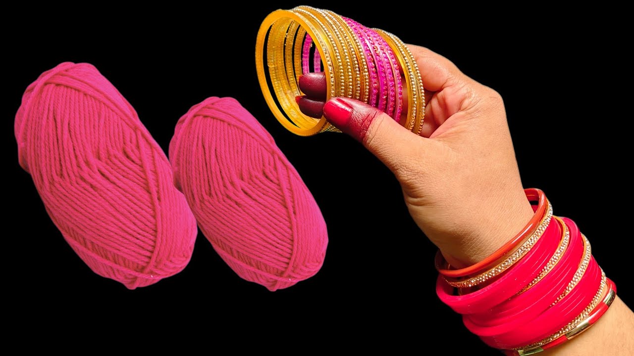 Old Bangles Reuse Idea // Wall Decor From Waste Material // Best Out Of Waste 