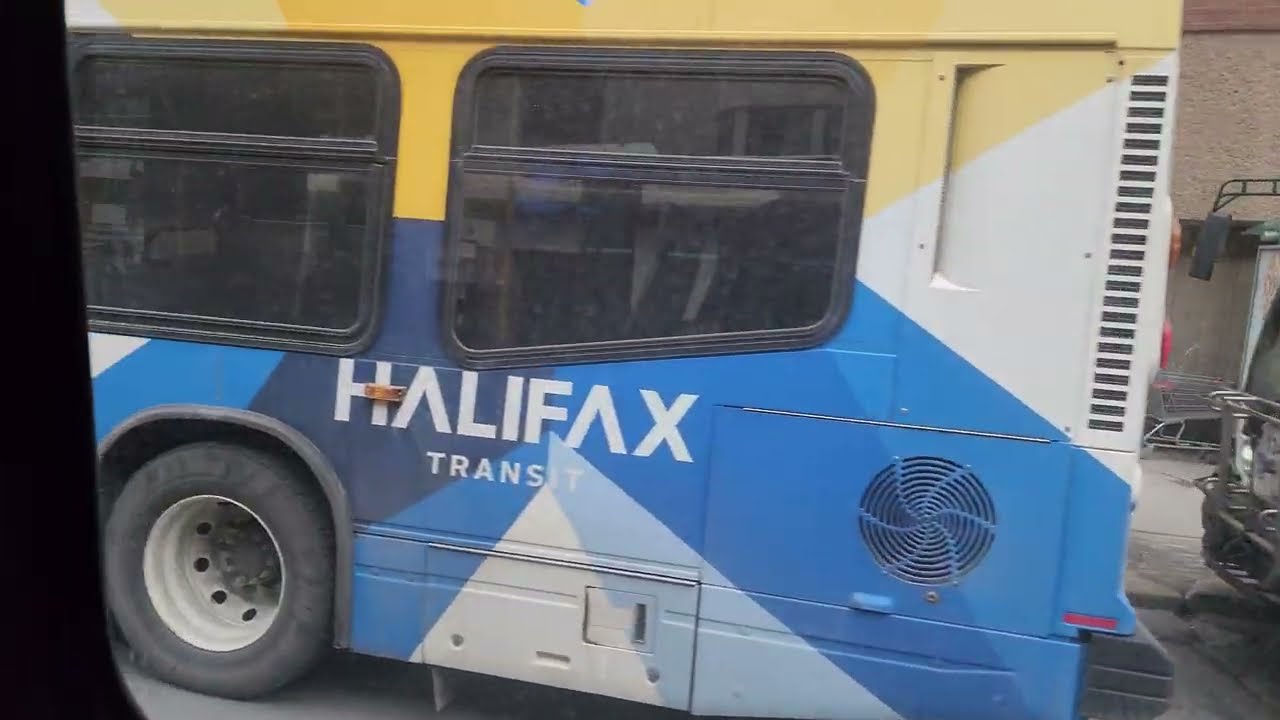 Halifax: Bus ride aboard a Halifax Transit bus in Halifax, Nova Scotia - On the 10 route: Dalhousie